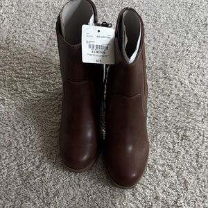 a.n.a Rich Cognac Ankle Booties